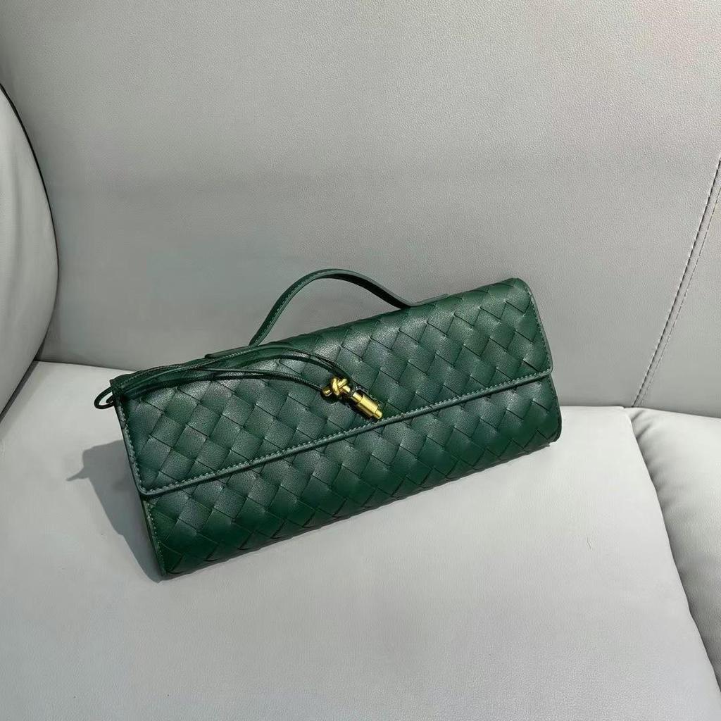 Sac à bandoulière de soirée élégant en cuir de vache tressé 2024