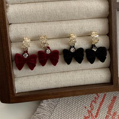 Kolczyki z igłą ze srebra pokrytego prawdziwym złotem, kolczyki z kokardką, kolczyki w stylu retro, wszechstronne kolczyki, wykwintne kolczyki, damskie, niszowe, na jesień i zimę, podkreślające temperament