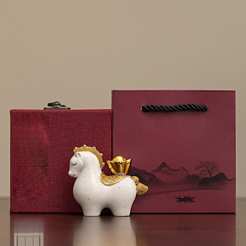 Horse Ornament for Prosperity, Handcrafted Resin Table Décor with Spinnable Gold Ingots and Gourds, Fortunate Feng Shui Present