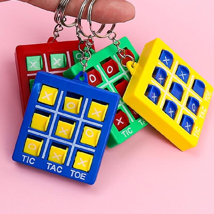 6Pcs Stress Relief Rotating Toy Keychain Educational Chess Game Keyring Puzzle Game Toy Accessories Puzzle Game Keychain