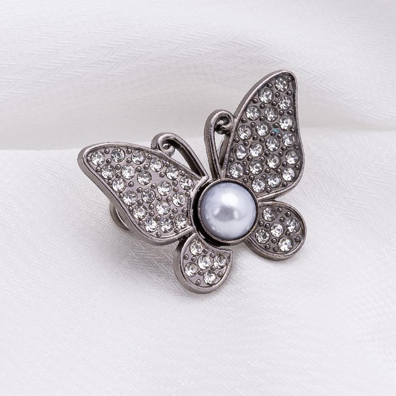 

Rhinestone Butterfly Waist Cincher: Adjustable, Button-Free Jeans Size Reducer for a Perfect Fit