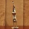 1 Pezzo Miniatura Ornamento da Tavolo Statua Testa di Ottone Yoga Inversione Modello di Bellezza Figure Accessori Decorazione per la Casa