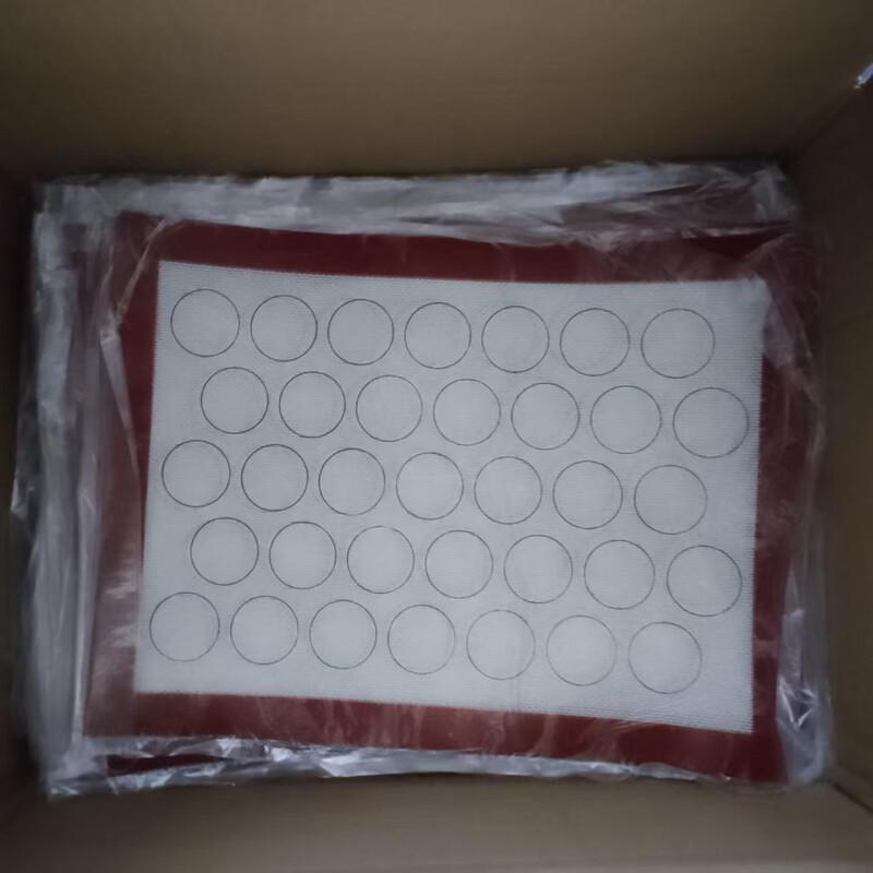 MDNG Non-Stick Silicone Baking & Kneading Mat Set