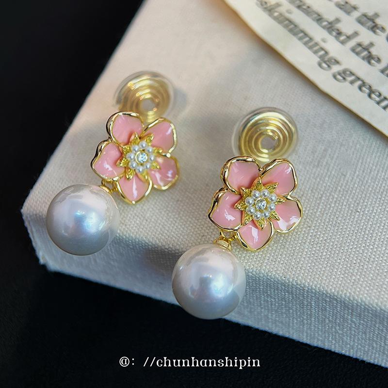 Cherry blossom powder flower small fresh ear clips without ear piercings small French pearl stud earrings sweet romantic mosquito coil disc earrings