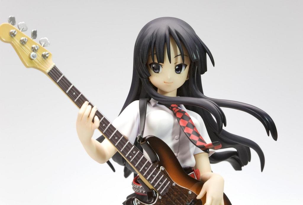Costume original de Mio Akiyama à l'échelle PVC peint fini K-ON ! Ver. (1/8 produit)