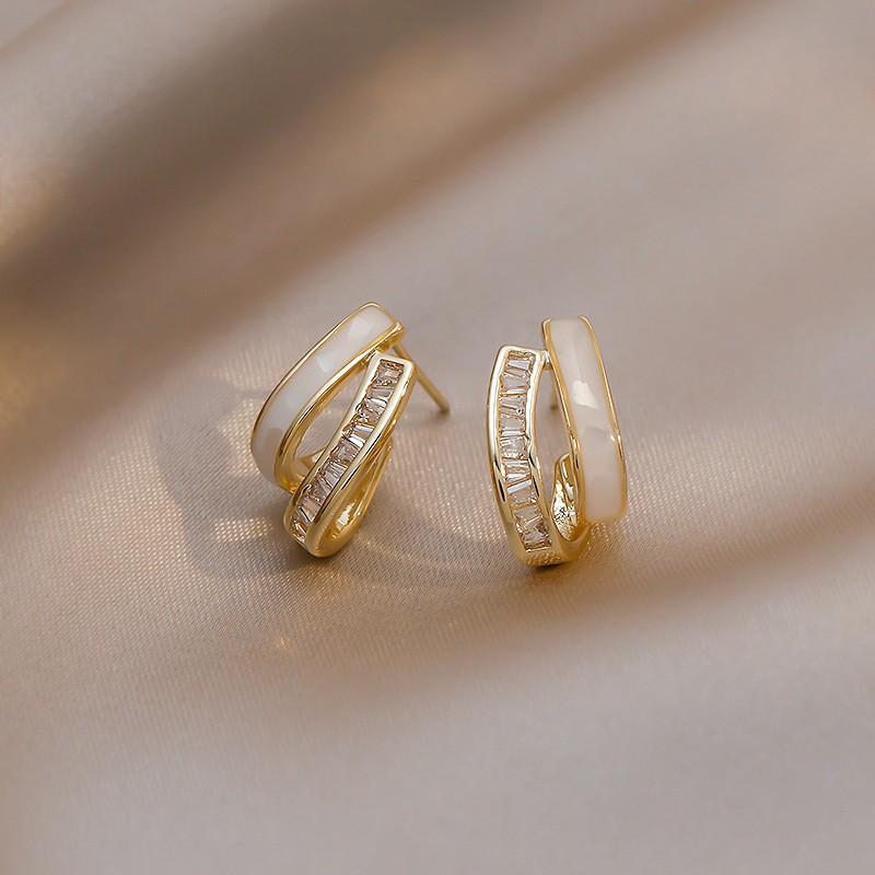 Versatile Bow Girl Earrings with Elegant Geometric Shapes, Personalized and Trendy Earrings for Women