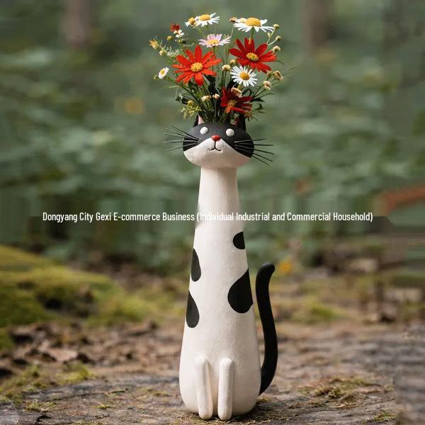 Independent Station Bestseller: Handmade Quirky Cat-Shaped Vase for Flowers