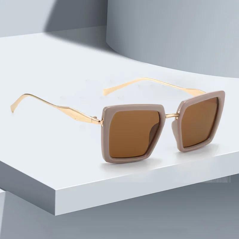 Vintage Sunglasses for Women Green Golden Fashionable Square Glasses High-end Feel Deep Green Lenses for Women Glasses