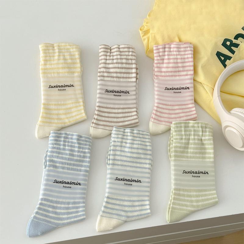 5 Pairs of Female Spring and Summer Personality Letter Dispensing In The Tube Stripe Pile Socks