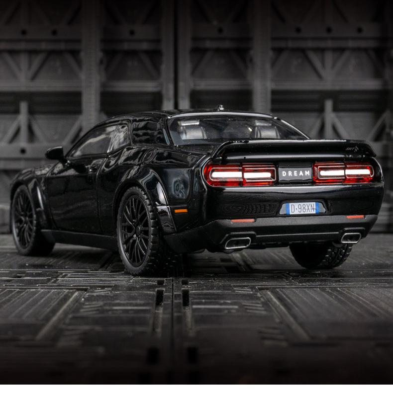 Jiaye VB32793 Metal Sports Car Toy: Alloy Model with Sound, Light, and Pull-Back Door Opening.