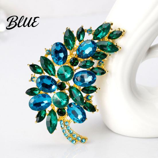 Cubic Zirconia Inlaid Brooch Pin Women Lightweight Flower Cluster Sparkling