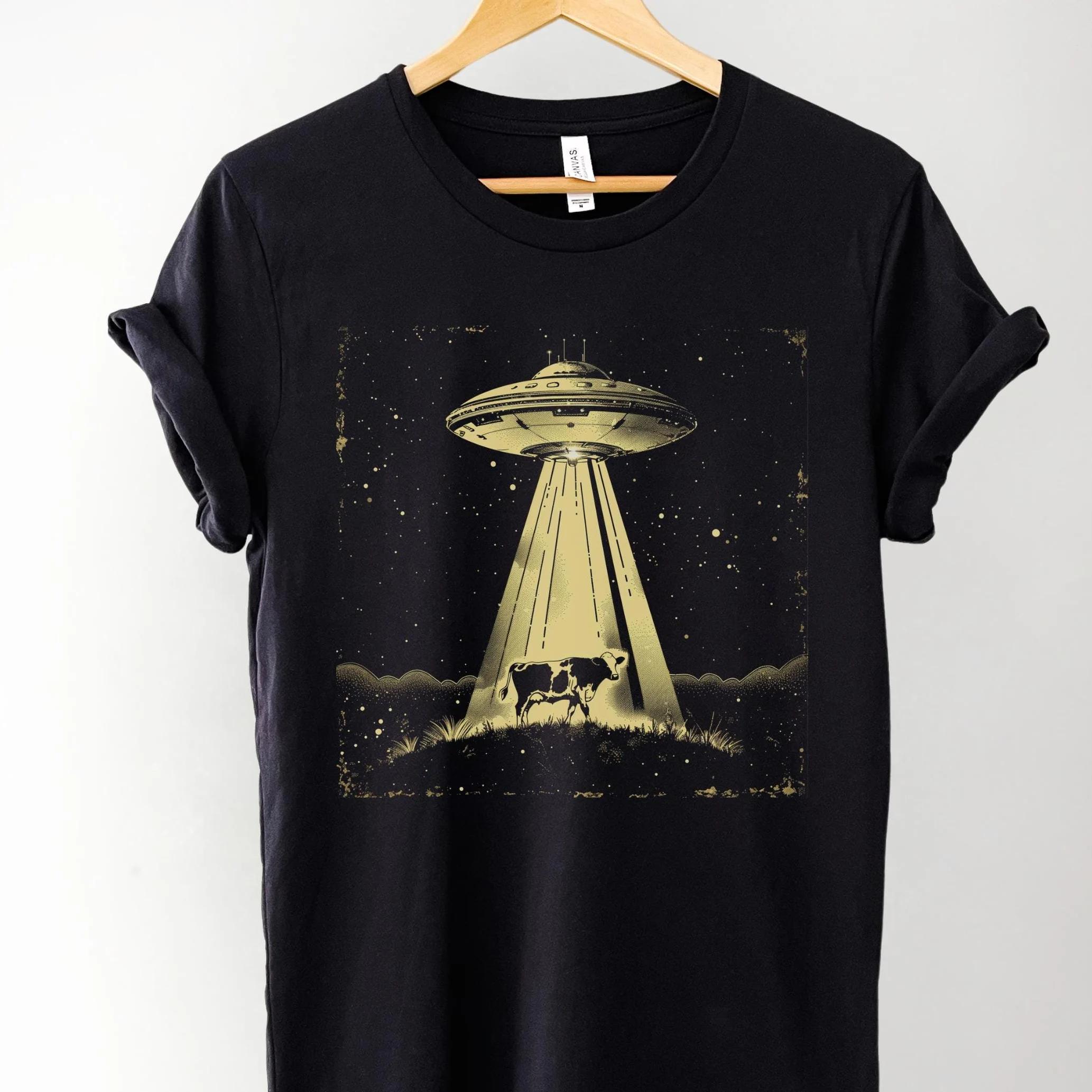 

Best Selling UFO Cow Abduction Shirt, Funny Vintage Retro Graphic Alien Tshirt, Paranormal Aesthetic UFO Tee, Retro 90s T-shirt 4XL