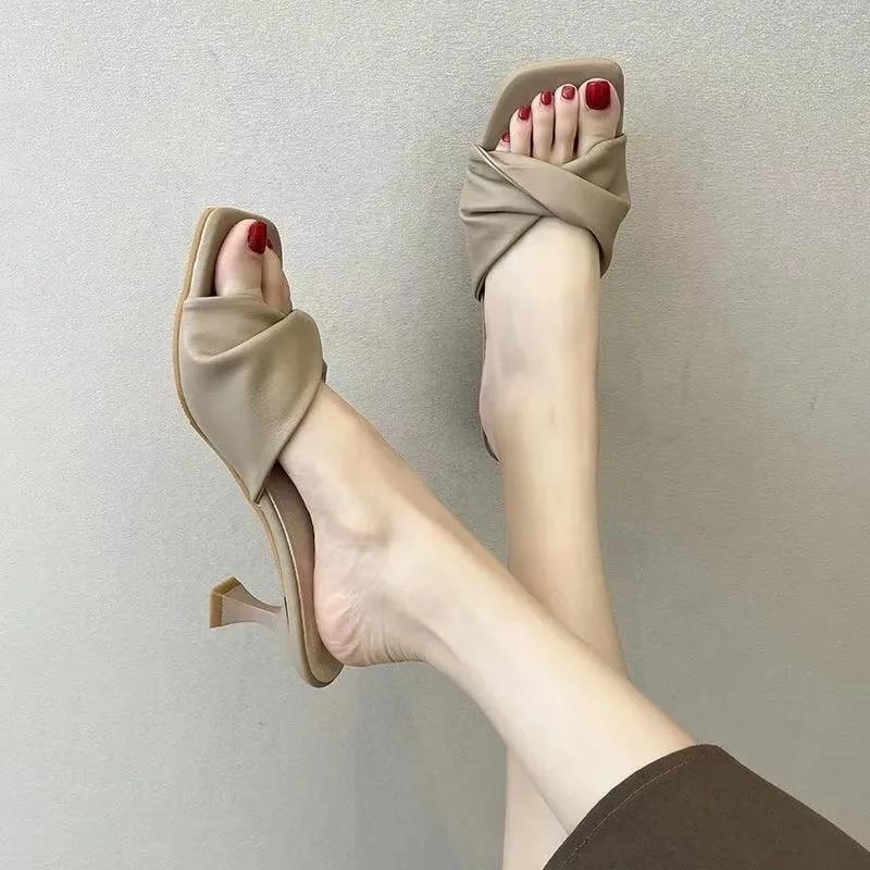 2024 Summer Fashion Simple Ladies Slippers Dew Feet High Heels Solid Color Comfortable Casual SlippersFashion Slippers