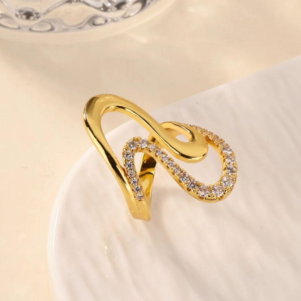 Vintage Wave 8-shaped Cubic Zirconia Stainless Steel Ring 18K Gold-plated Rings for Women Wedding Prom Jewelry Anniversary Gift