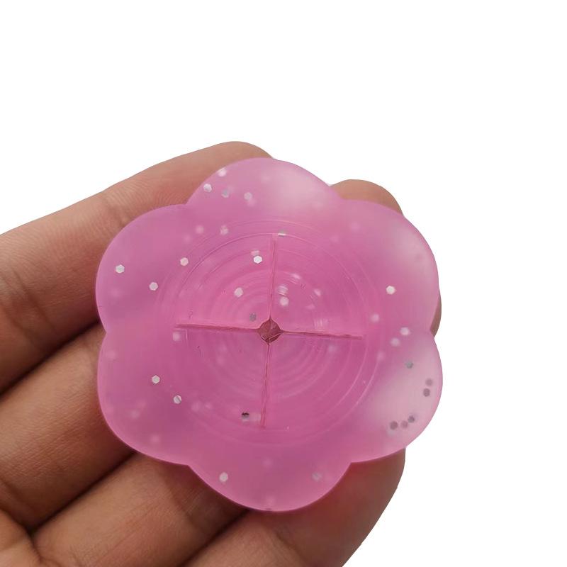 1PCS Non-slip Corner Knot Buckle Skirt Clip Women's Waist Hem Corner Buckle T-shirt Versatile Scarf Buckle