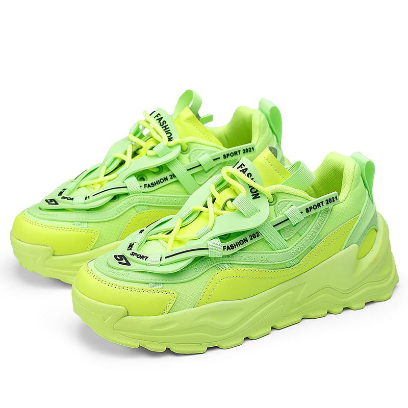 Neue dicke Sohlen erhöhen die Persönlichkeit Modeschuhe männlicher Student Sport rutschfest Stoßdämpfung Laufschuhe für Teenager