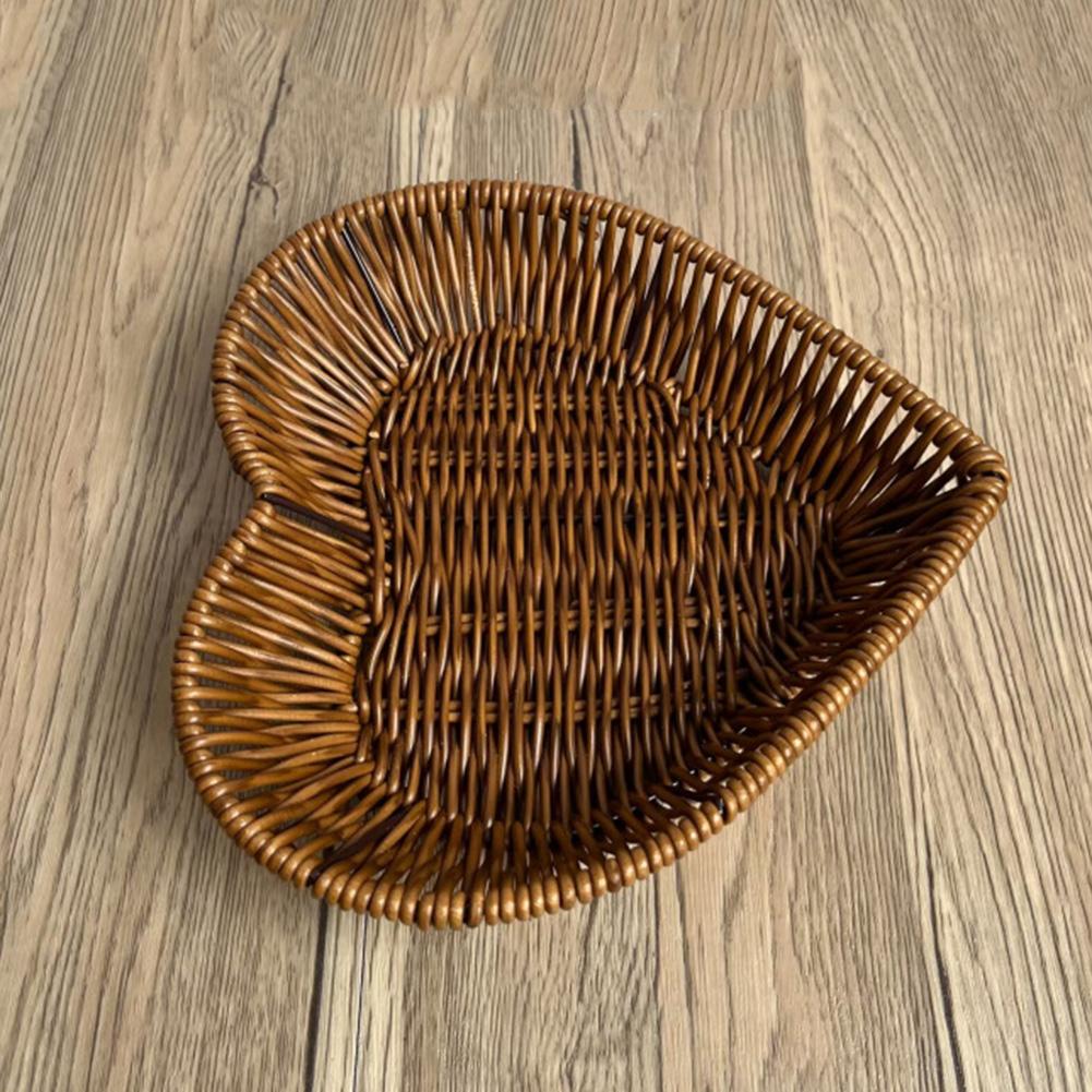 Hand-woven Rattan Wicker Basket Fruit Tea Snack Bread Basket Cosmetic Heart-shaped Storage Box Household Kitchen Supplies