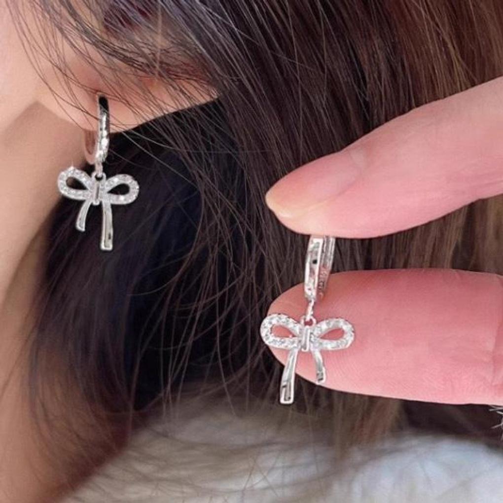 Women's Lovely Feminine Ribbon Hoop Earrings (2 Colors)