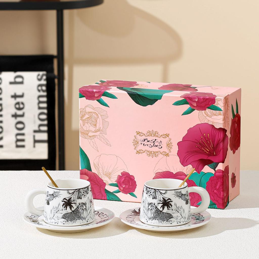 Vintage Watercolor Medieval Coffee Cup And Saucer Gift Box Mug Ceramic Cup Couple Pair Cup Wedding Gift Souvenir