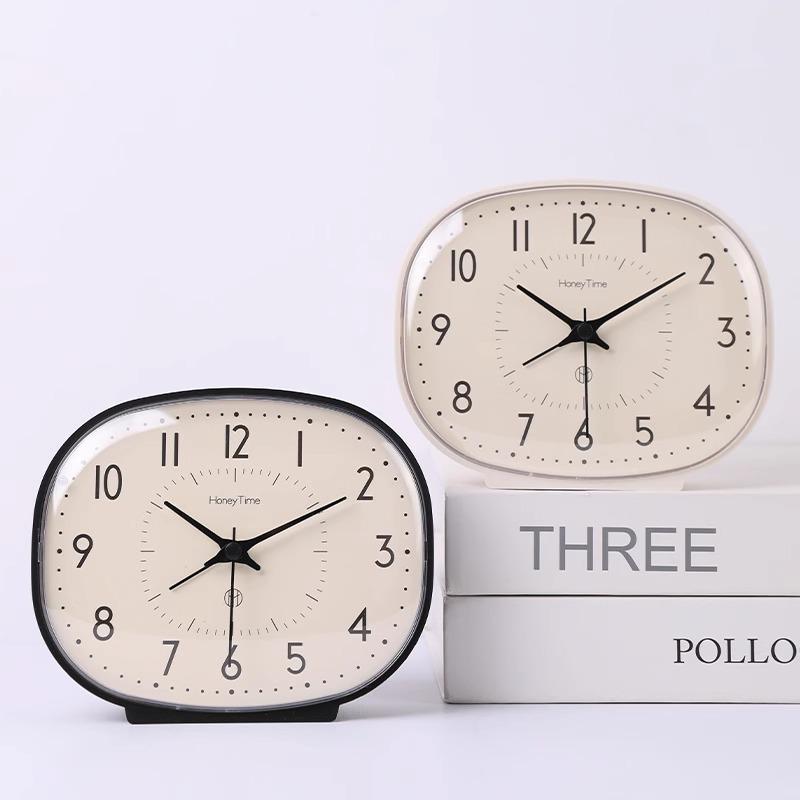 Retro Pendulum Alarm Clock - Silent Desktop Clock for Elderly and Children