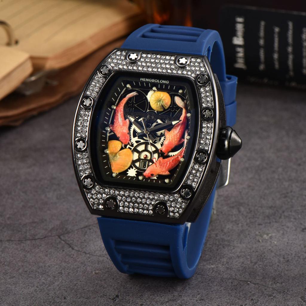 2025 New Hengbolong Diamond Quartz Watch Men's Fashion Koi Pattern with Calendar Silicone Watch with Spot