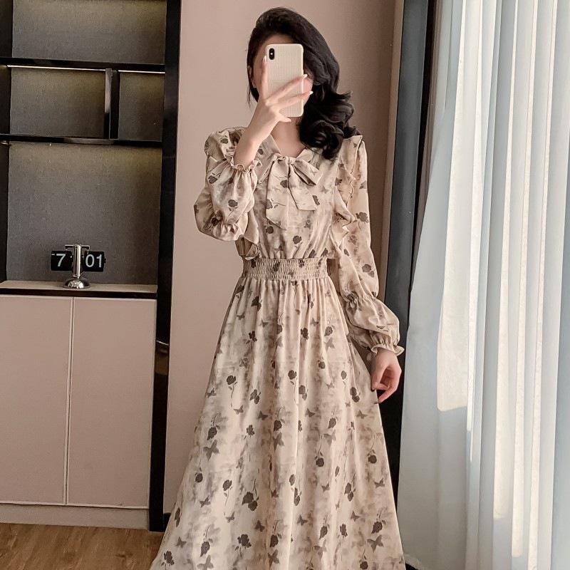

Korean Ruffle Print Chiffon Dress with Puff Sleeves M