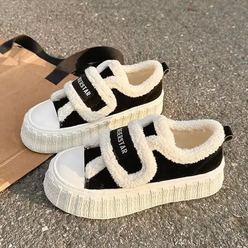 

Winter Women Breathable Warm Sneakers White Wool Shoes Thick Heel Plaid Sneakers Casual Running Platform Lolita Shell Shoes 35