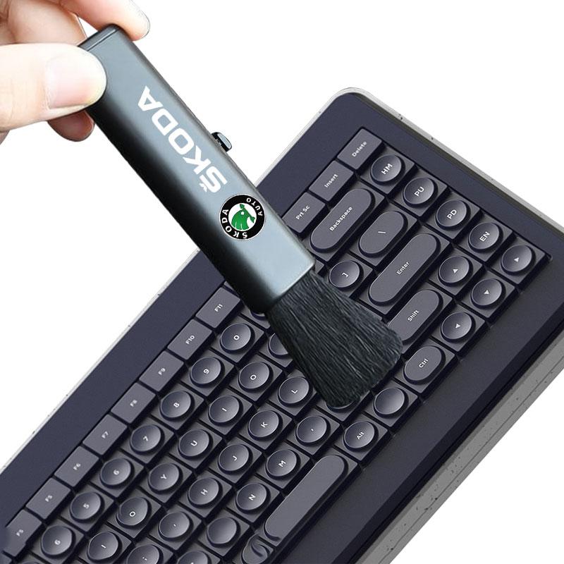 Car Air Conditioner Outlet Clean Brush Dust Remover Accessories For Skoda Octavia MK2 MK3 2 3 A7 Fabia Karoq Kodiaq Superb Rapid Kamiq