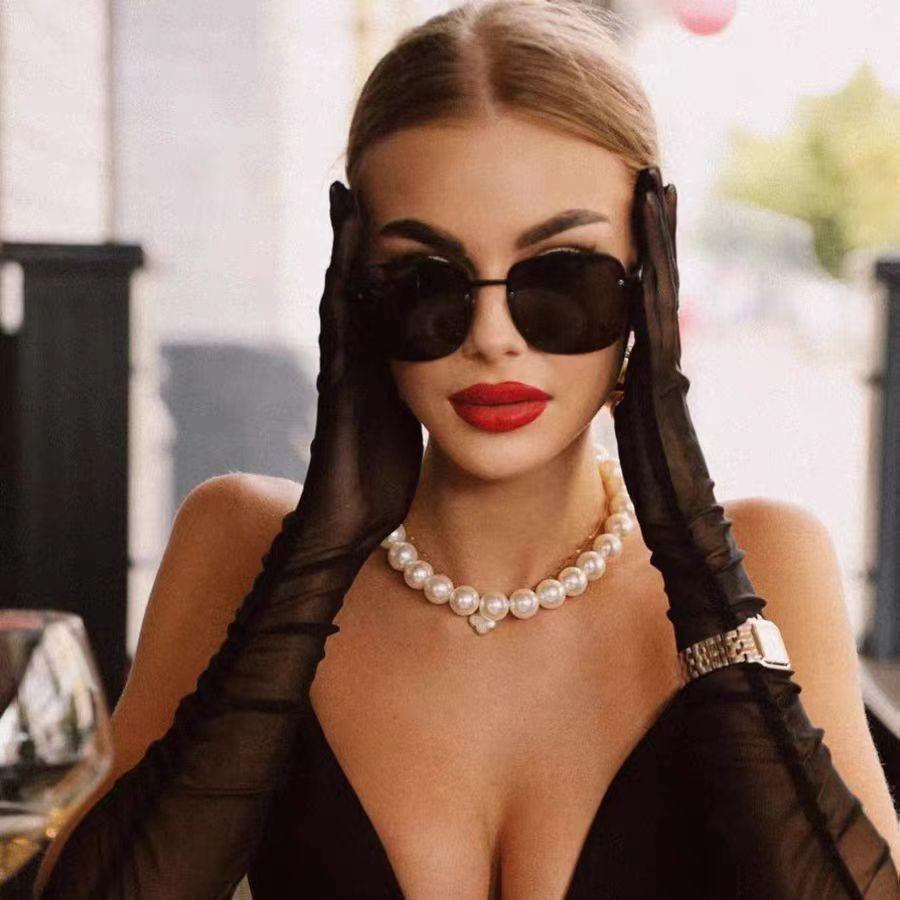 

Fashion exaggerated 14mm imitation pearl necklace, personalized large bead shape collarbone chain, versatile round bead chain for women