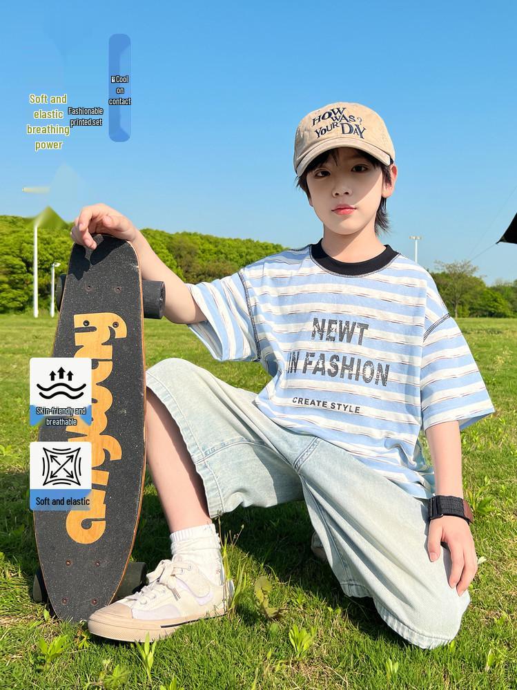 Jungen-Streifen-Sommer-T-Shirt-Set im koreanischen Stil 2026 - Atmungsaktiv, Dünn, Kurzarm, Lässige Mode