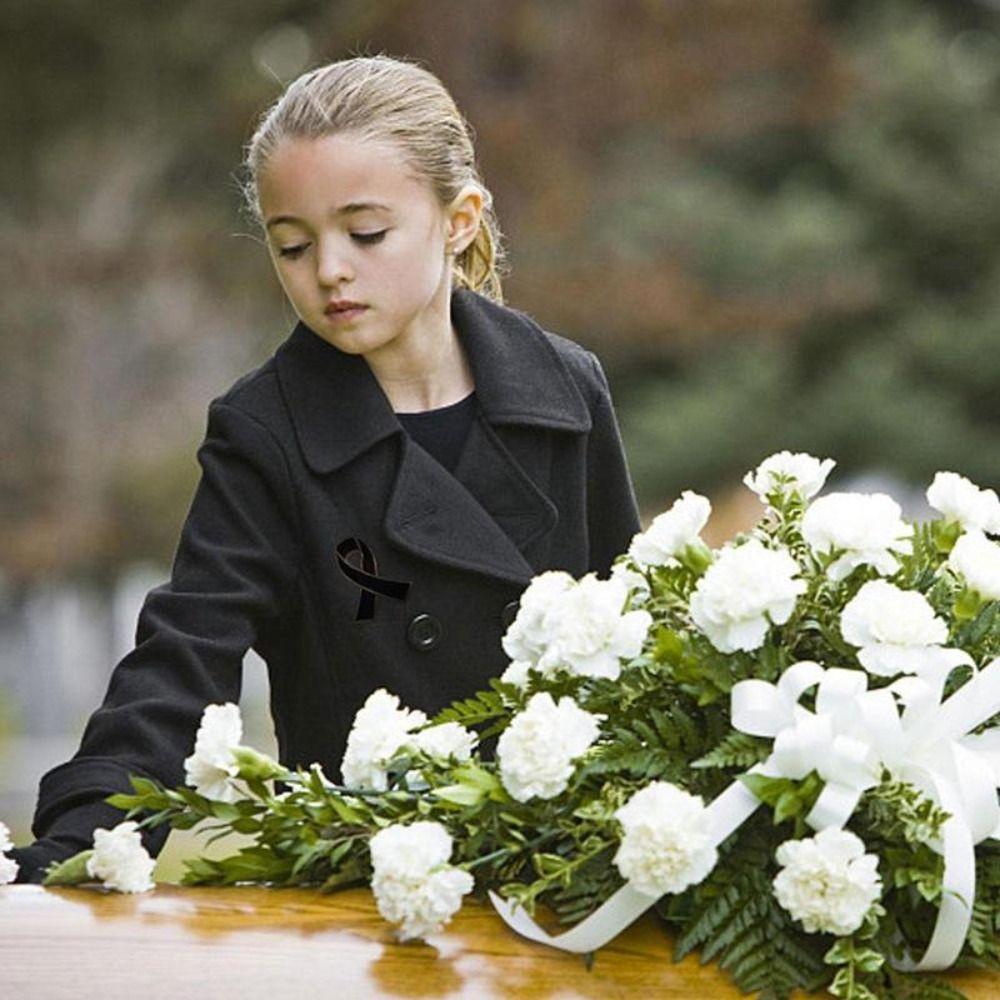 New Portable Memorial Black Ribbon Brooch Souvenir Black Alloy Badge Accessory Queen Black Badge Pin For Funerals and Mourning