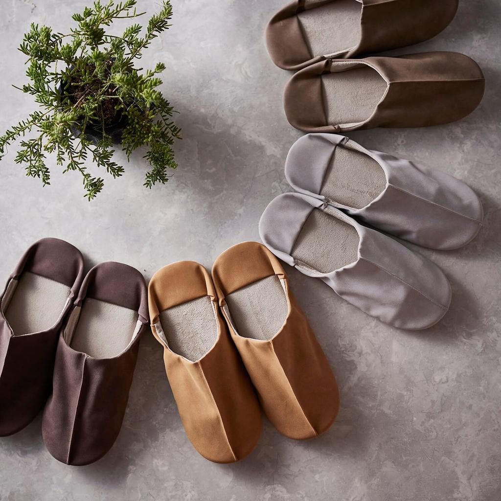 Belle Maison Washable Slippers for Compact and Includes Storage Bag 4-Pair Guests,