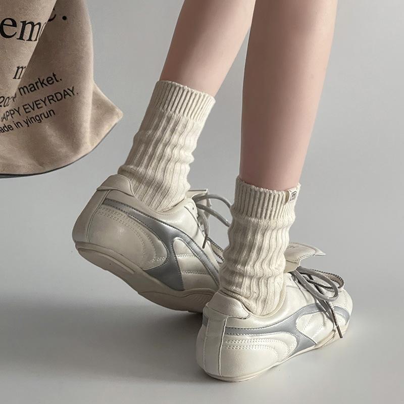 Niche Flip Cover German Training Shoes Women's Spring 2025 New Retro Temperament Versatile Casual Little White Shoes Soft Baseplate Shoes