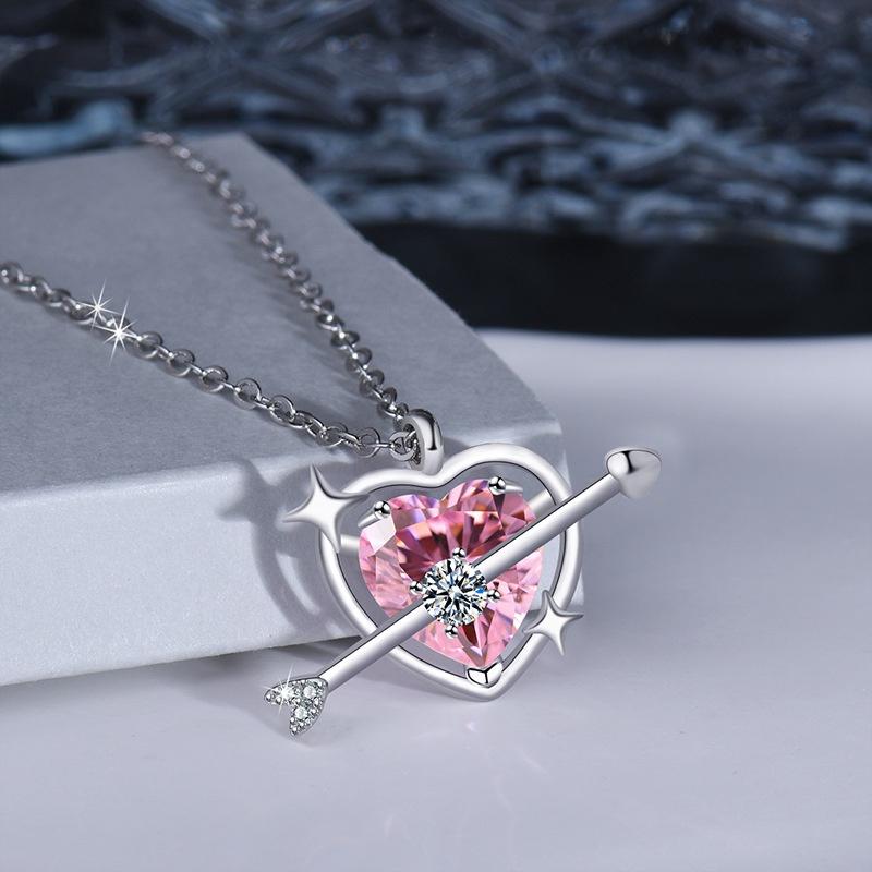 Heart Pendant Fashionable Necklace Exquisite Pink Gemstone Elegant Chain Collarbone