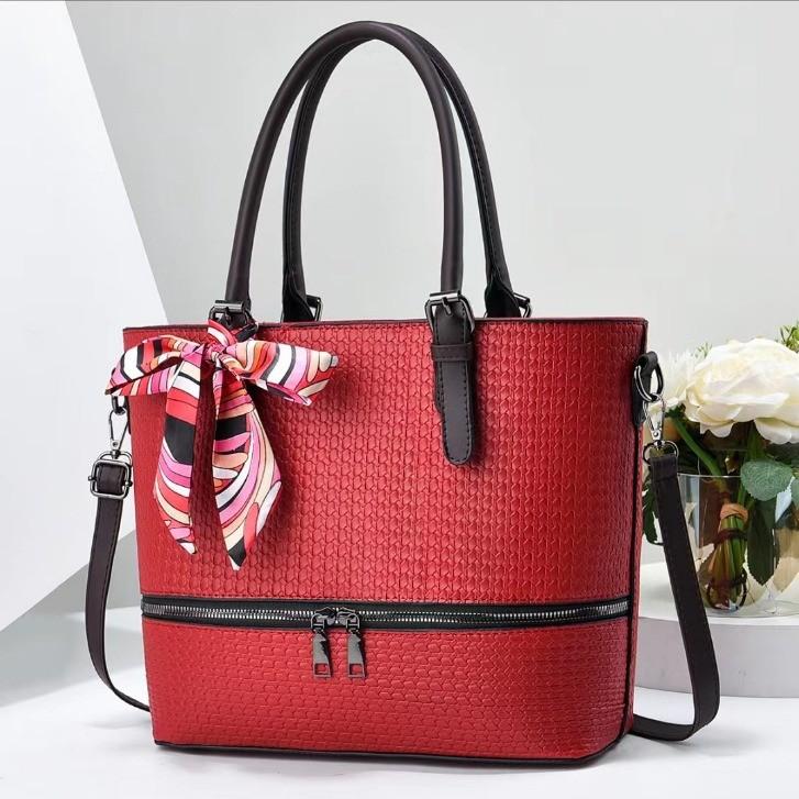 Trendy Women's Tote Bag For Autumn And Winter Stylish Shoulder Bag With Large Capacity