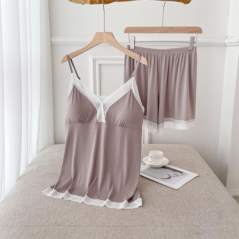Women s Plus Size Lace Camisole and Shorts Set with Bra Pads - Stylish Loungewear Pajamas One Size света кофе