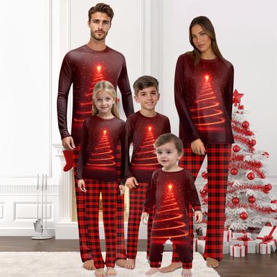 Passende Familiensets mit Weihnachtsmotiven, Langarmshirts und Hosen