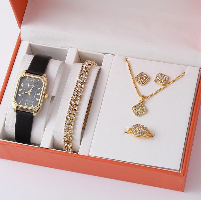 New Explosive Trend Leather Women'S Watch Square Korean Version Rhinestone Love Jewelry Set Watch