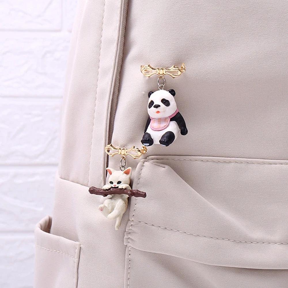 Cute 3D Cat Animal Hanging Branch Brooch Kawaii Animal Lapel Pins Clothes Backpack Jackets Decoration For Children Women Gifts