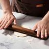 Holz-Nudelholz Natürliches Massivholz Mehrzweck-Teigroller Antihaft-Küchenwerkzeug für Fondant Kuchenboden Kekse Brot Pizza Knödel