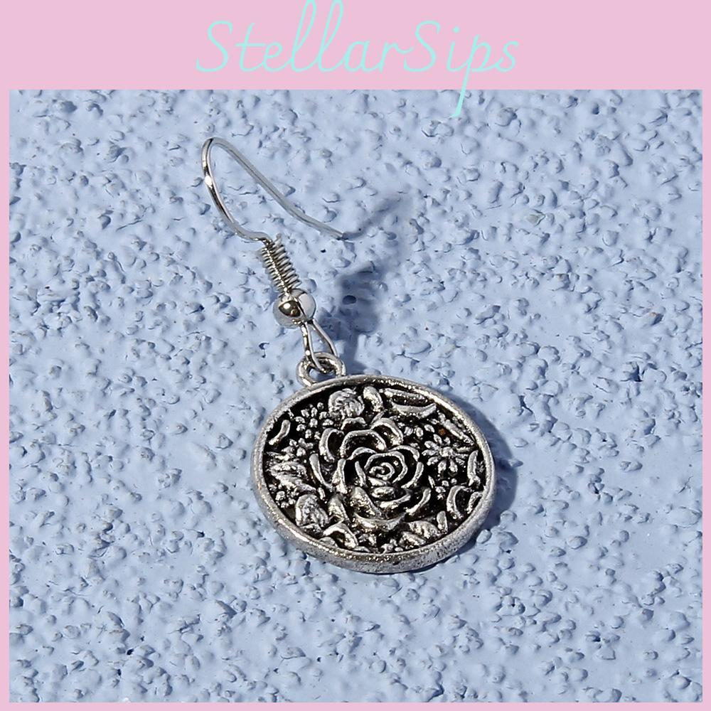 European Style Metal Pendant Earrings With Electroplated Finish For Party And Celebration