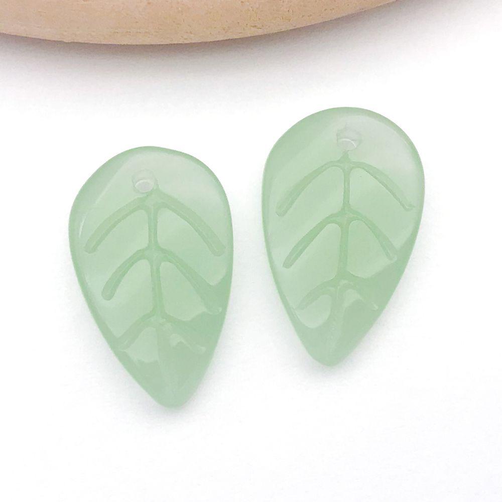 Set of 20 Green Transparent Faux Glass Leaf Pendants for DIY Bracelets, Necklaces, and Video Accessories.