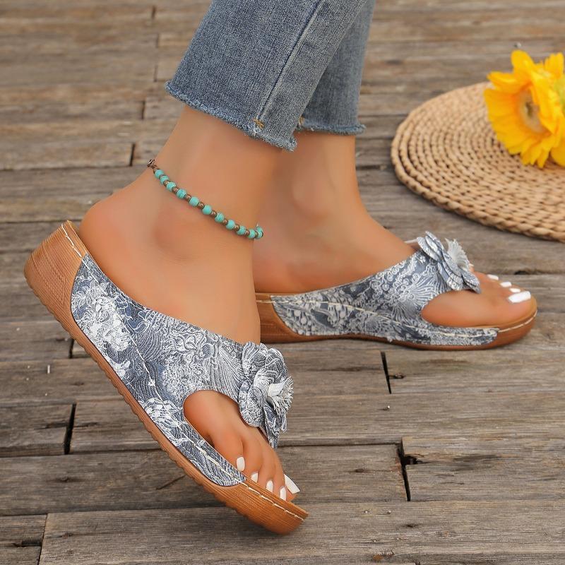 Fashion Women Wedges Slippers Summer New Pinch Toe Sandals Designer Slipper Fashion Thick-sole Flip Flops Casual Platform Sandals Slides
