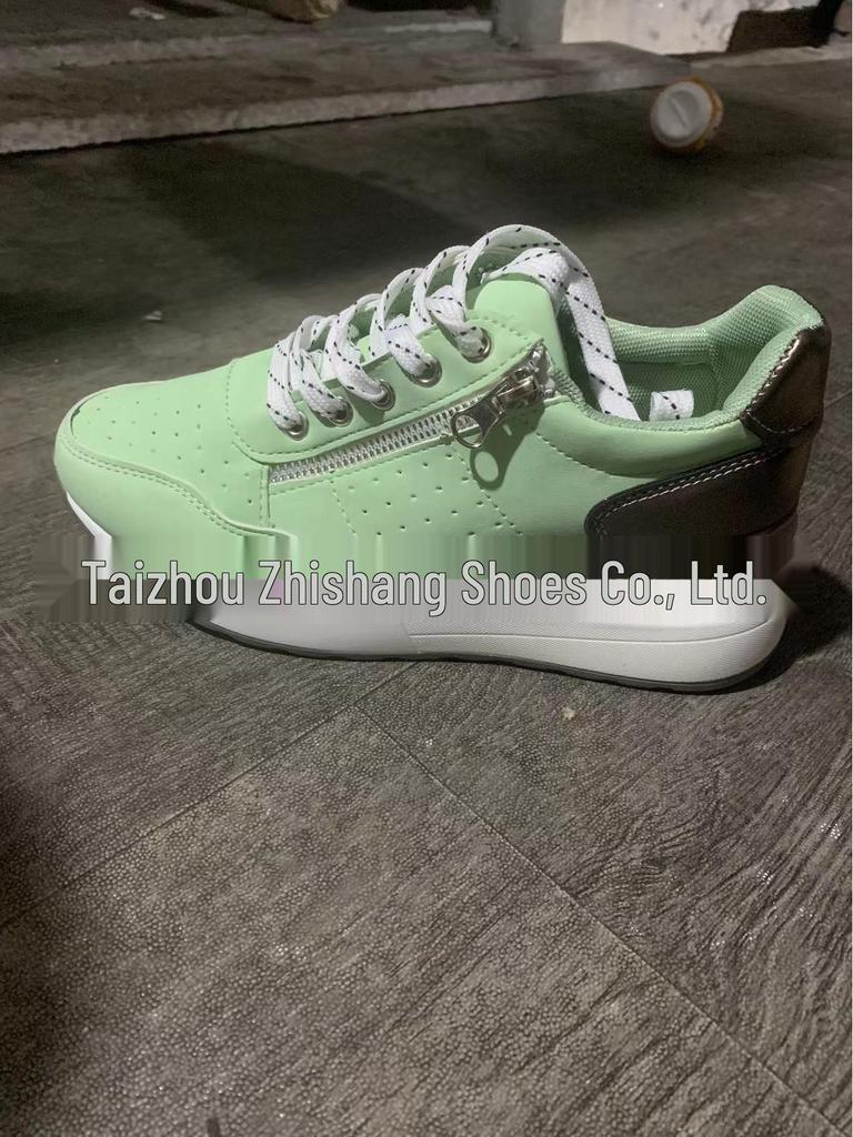 2022 Fashion Casual Women's Plus Size Sneakers, Lace-up Thick Sole Sizes 35-43