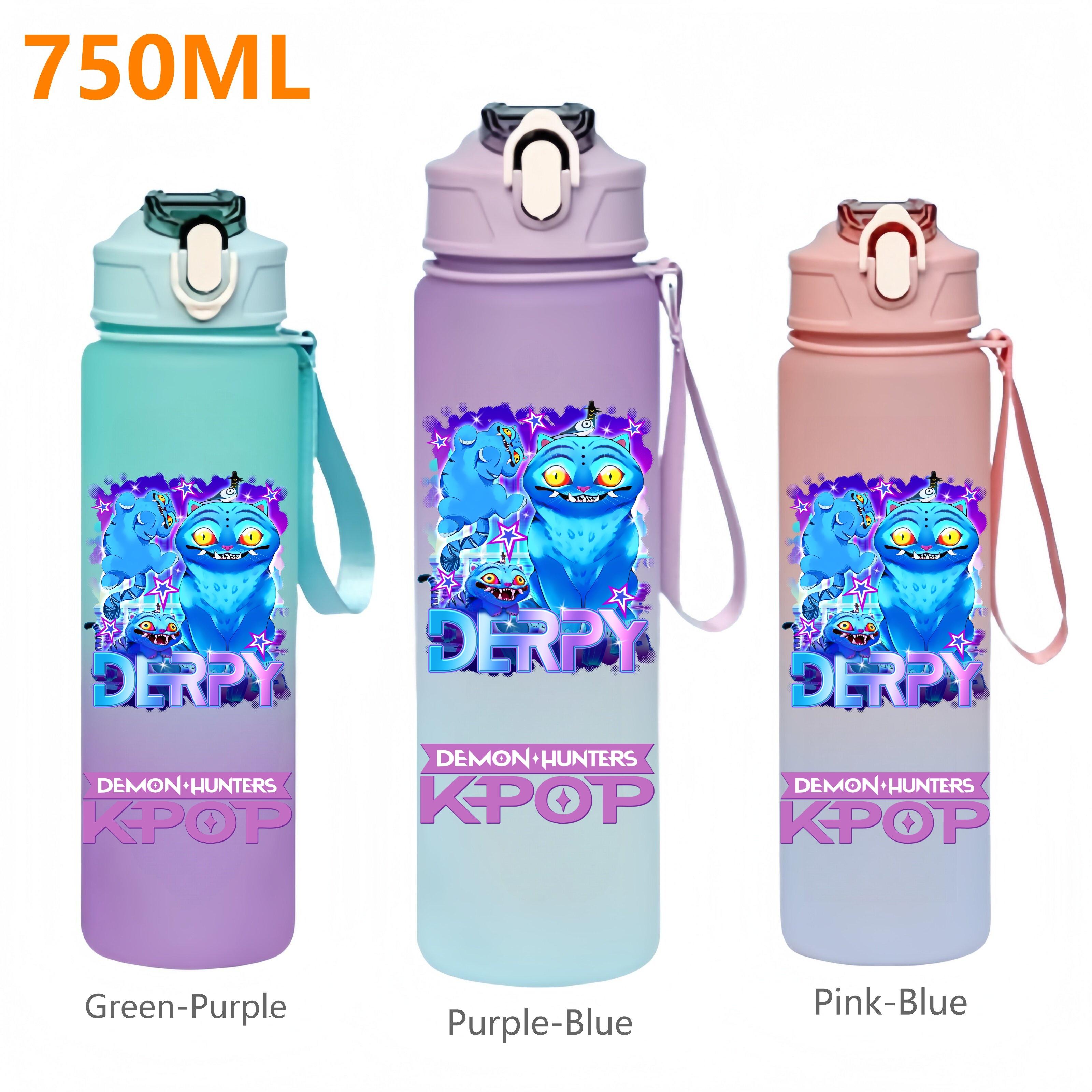 750ML KPop Dämonenjäger Cartoon Aufdruck Wasserbecher mit Strohhalm Groß Hohe Qualität Trinkflaschen Reisebecher Büro Schule Kinder Geschenke Pink-Blue-1PCS