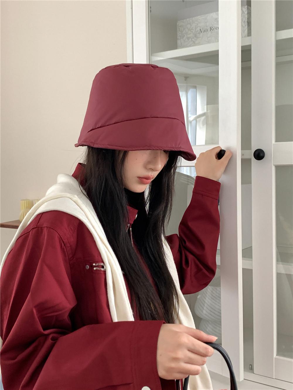 

Передняя длина сзади короткая вниз ткань шляпа-ведро для мужчин и женщин для выхода на улицу, чтобы согреться осенью и зимой, хлопковая шляпа, модная шляпа-ведро, шляпа-тазик показывает Adult average size красный