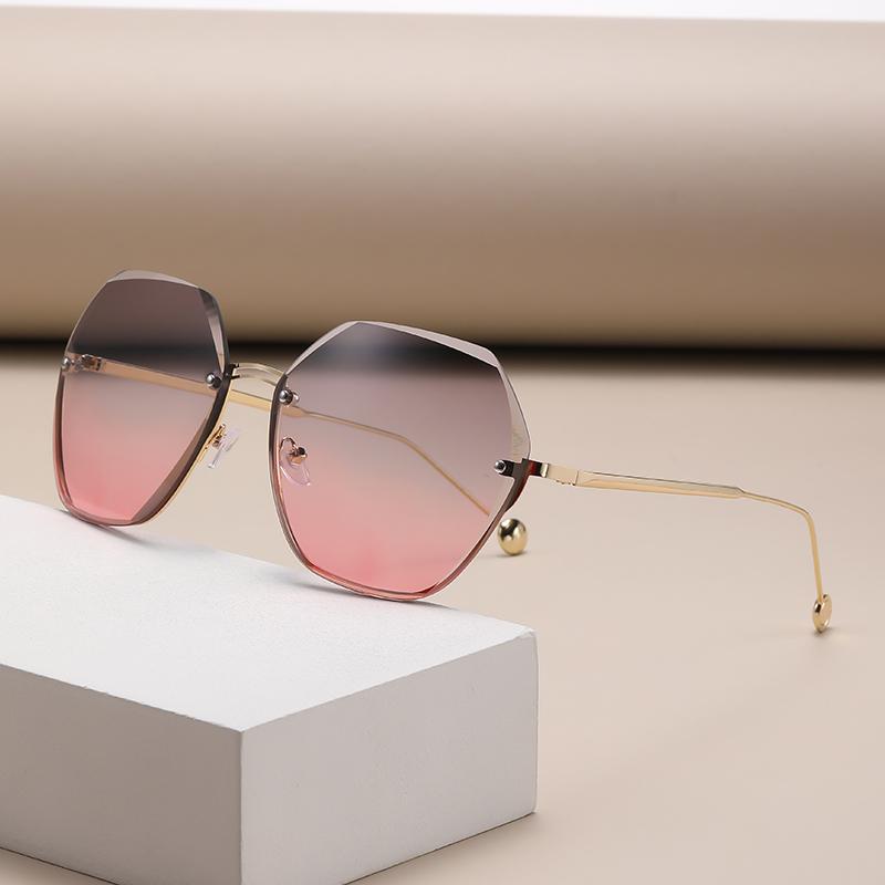 Brand Design 2024 Fashion New Polygonal Metal Sunglasses Retro Ladies Glasses Classic Trend Luxury Driving Travel Eyewear