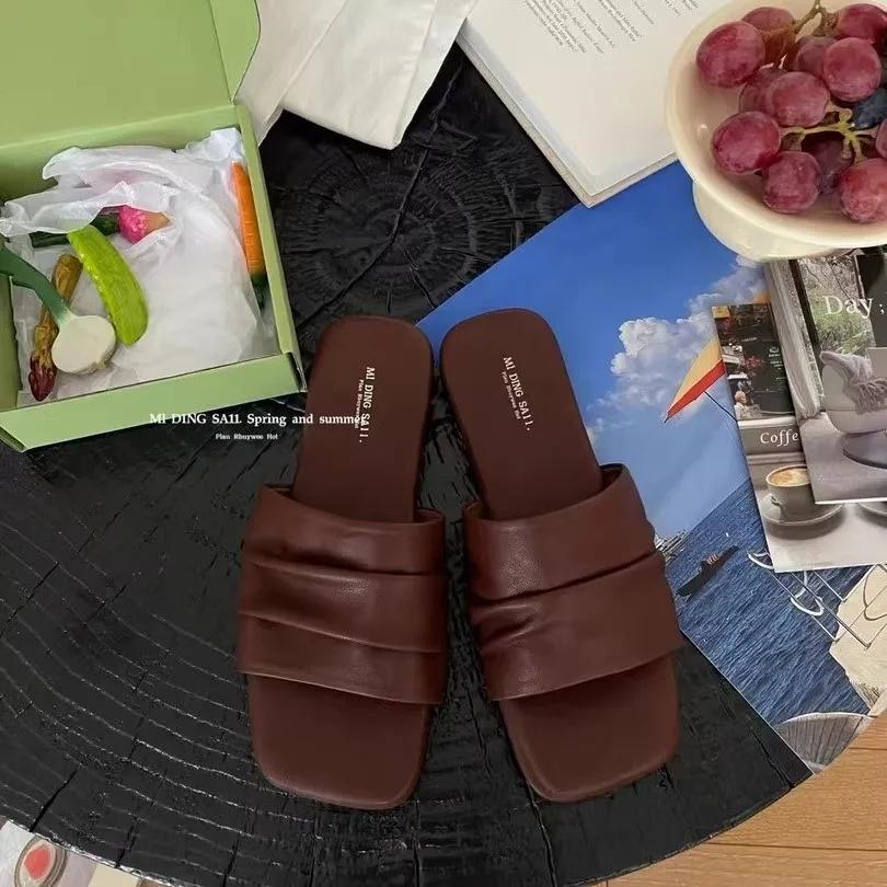 Fashion Summer New Style Women's Slippers Versatile Wear Fashion Open-toed Square Flip-flops Women's  Sandals Beach Open Toe Flat Shoes