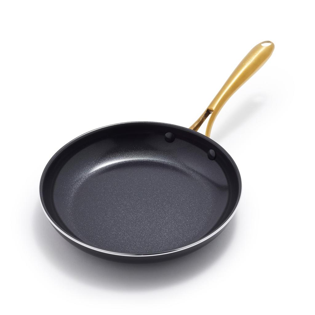 Greenpan Studio frying ceramic coating made from mineral components that contain no harmful Induction and gas stove High heat conductivity thanks to