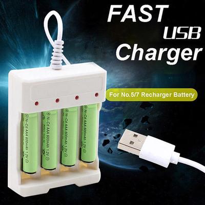 1.2V Univerzální 4-slotový nabíjecí adaptér na dobíjecí baterie AA/AAA USB zástrčka